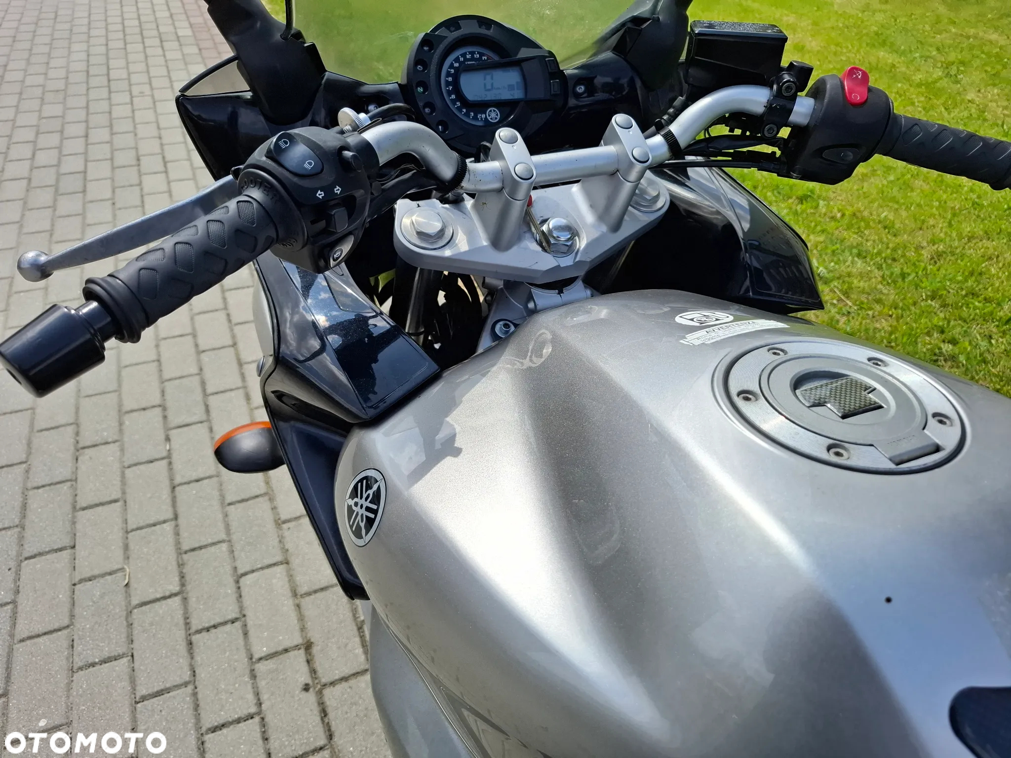 Yamaha FZ6 - 22