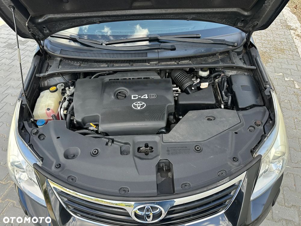 Toyota Avensis 2.2 D-4D Life - 14