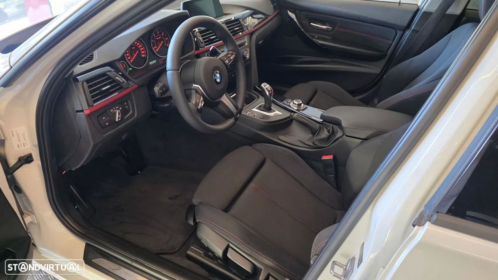 BMW 320 d Touring Sport-Aut. - 36