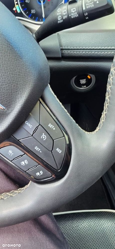 Chrysler Pacifica - 30