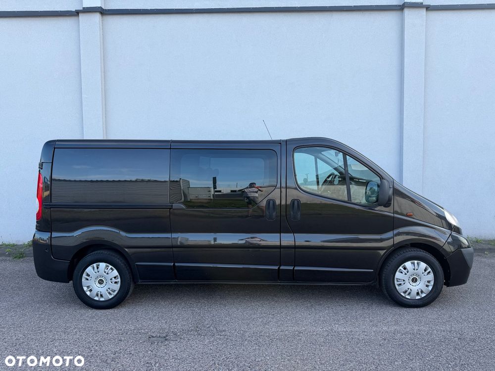 Opel Vivaro L2H1 2.9t - 9