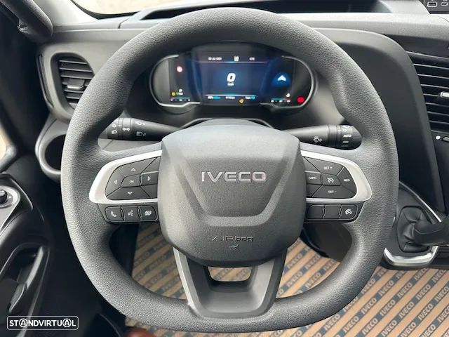 Iveco DAILY 35S16A8 cx. automática - 3