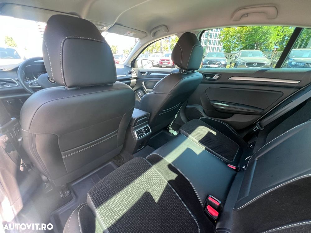 Renault Megane TCe 140 GPF Intens - 16