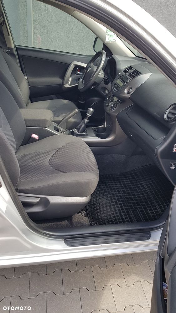 Toyota RAV4 - 15