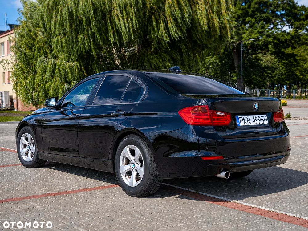 BMW Seria 3 320d Efficient Dynamics Edition - 6