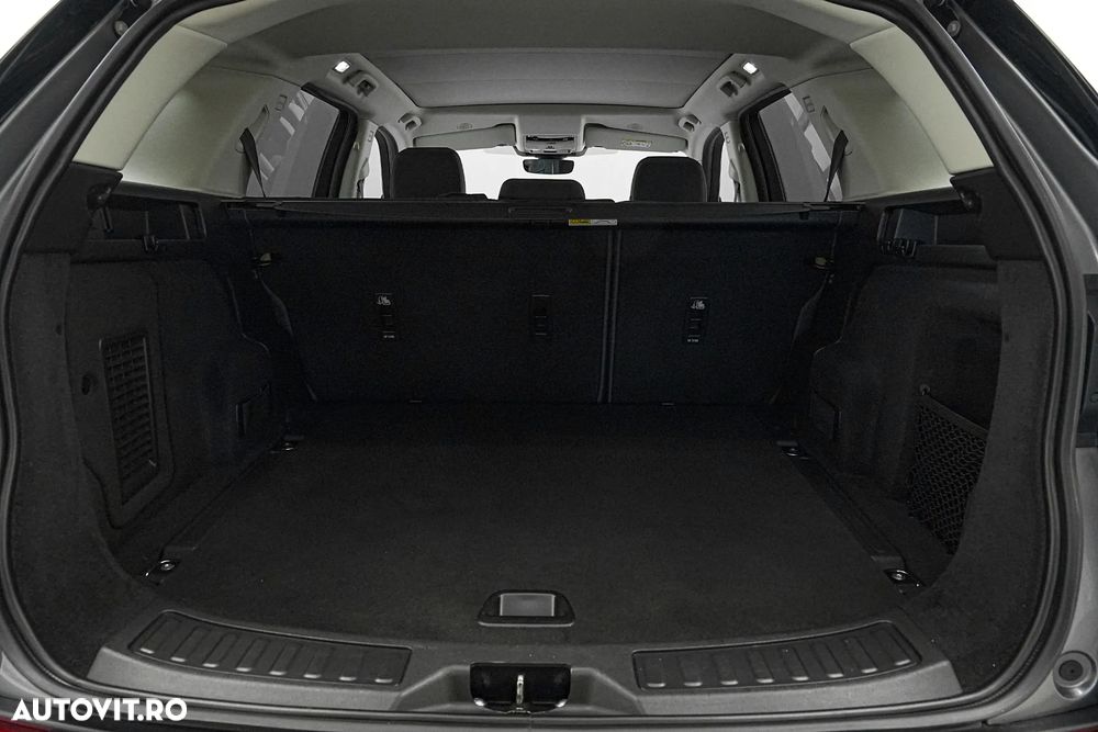 Land Rover Discovery Sport 2.0 D165 MHEV Urban Edition - 24