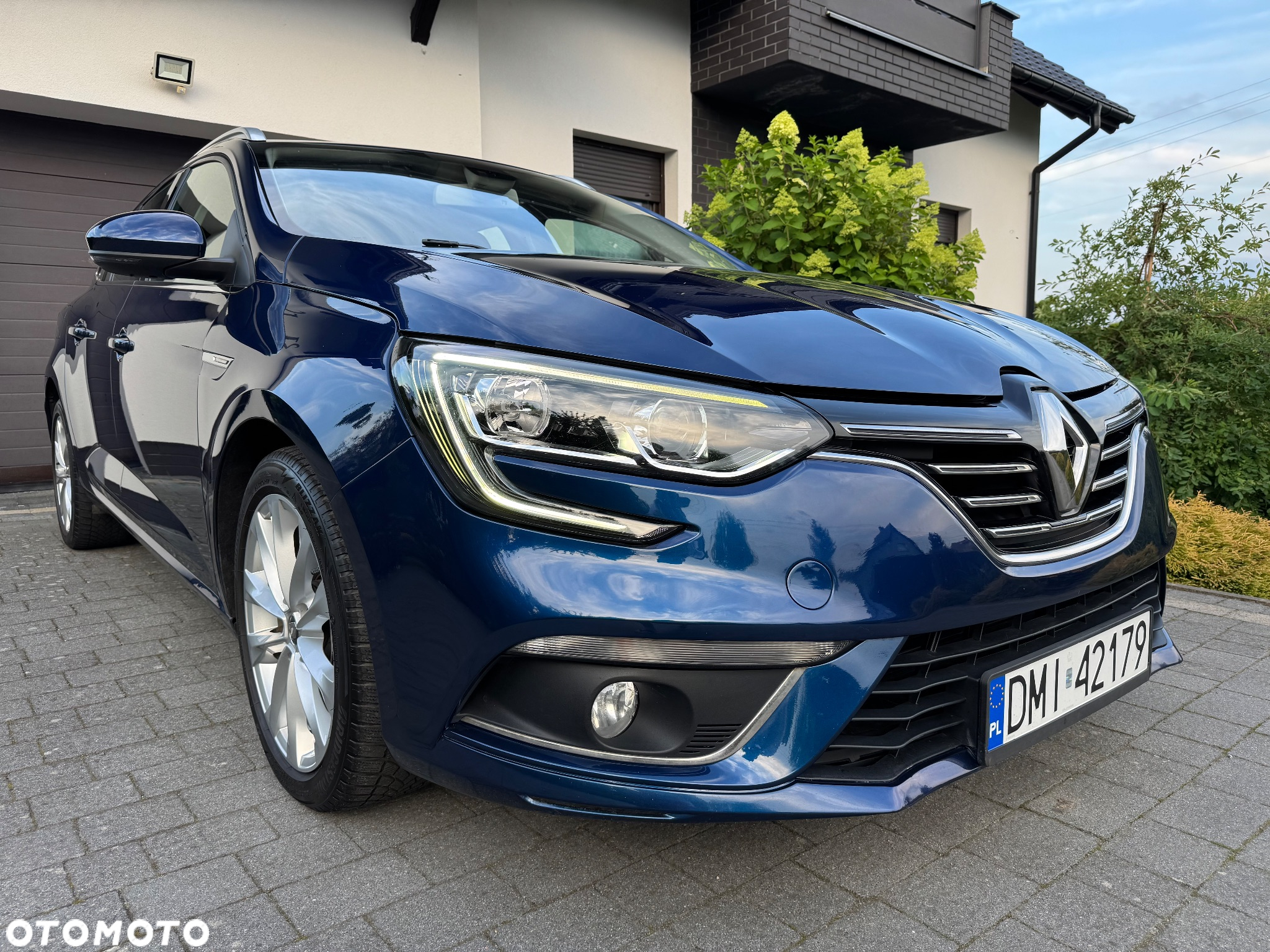 Renault Megane 1.7 Blue dCi Intens EDC - 3
