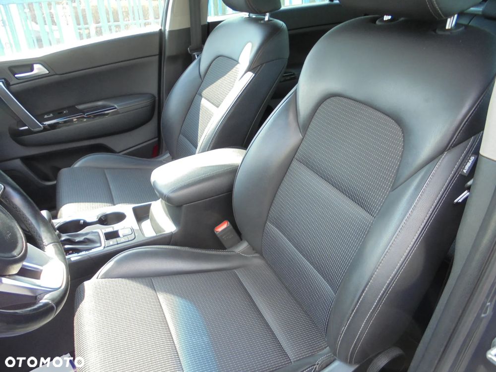 Kia Sportage 1.6 CRDI AWD Eco-Dynamics+ (48V M-H) DCT PLATINUM - 6