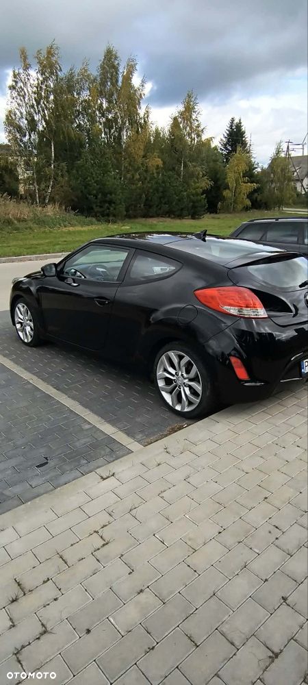 Hyundai Veloster