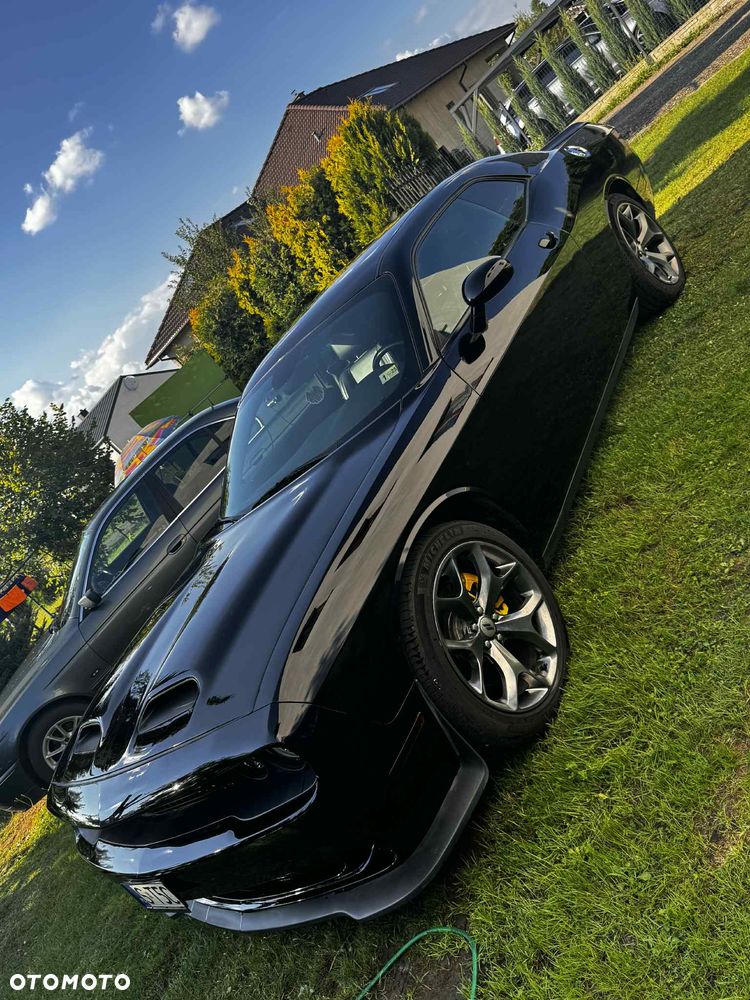 Dodge Challenger - 26