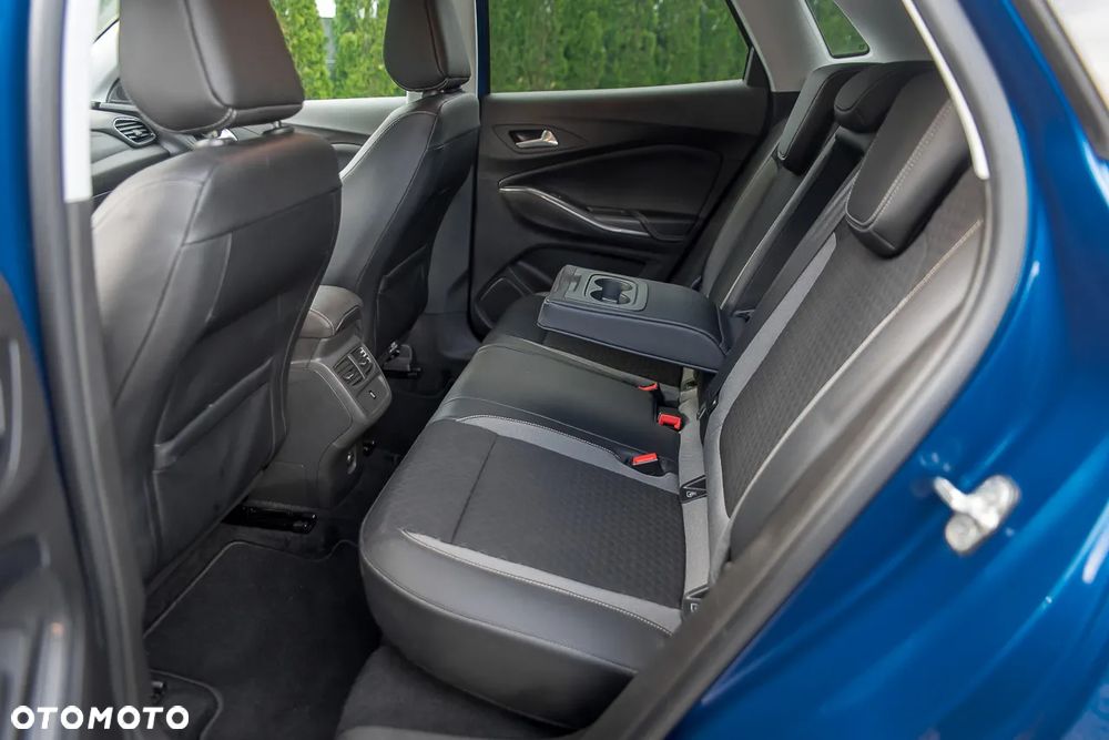 Opel Grandland X 1.2 Start/Stop Business Elegance - 33