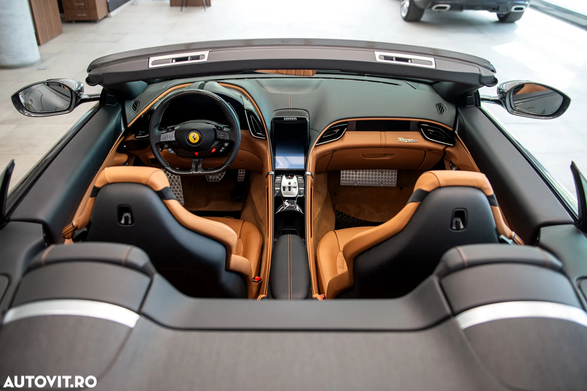 Ferrari Roma - 35