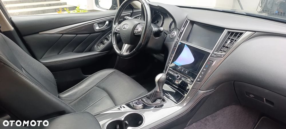 Infiniti Q50 - 16