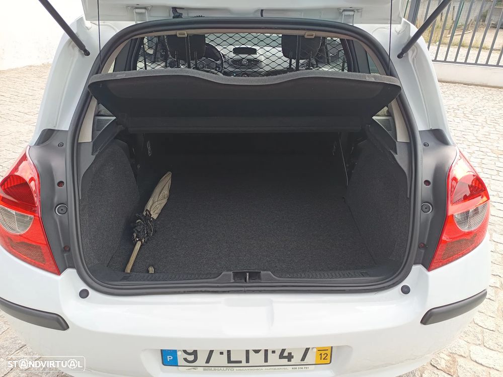 Renault Clio 1.5 dCi Expression - 4