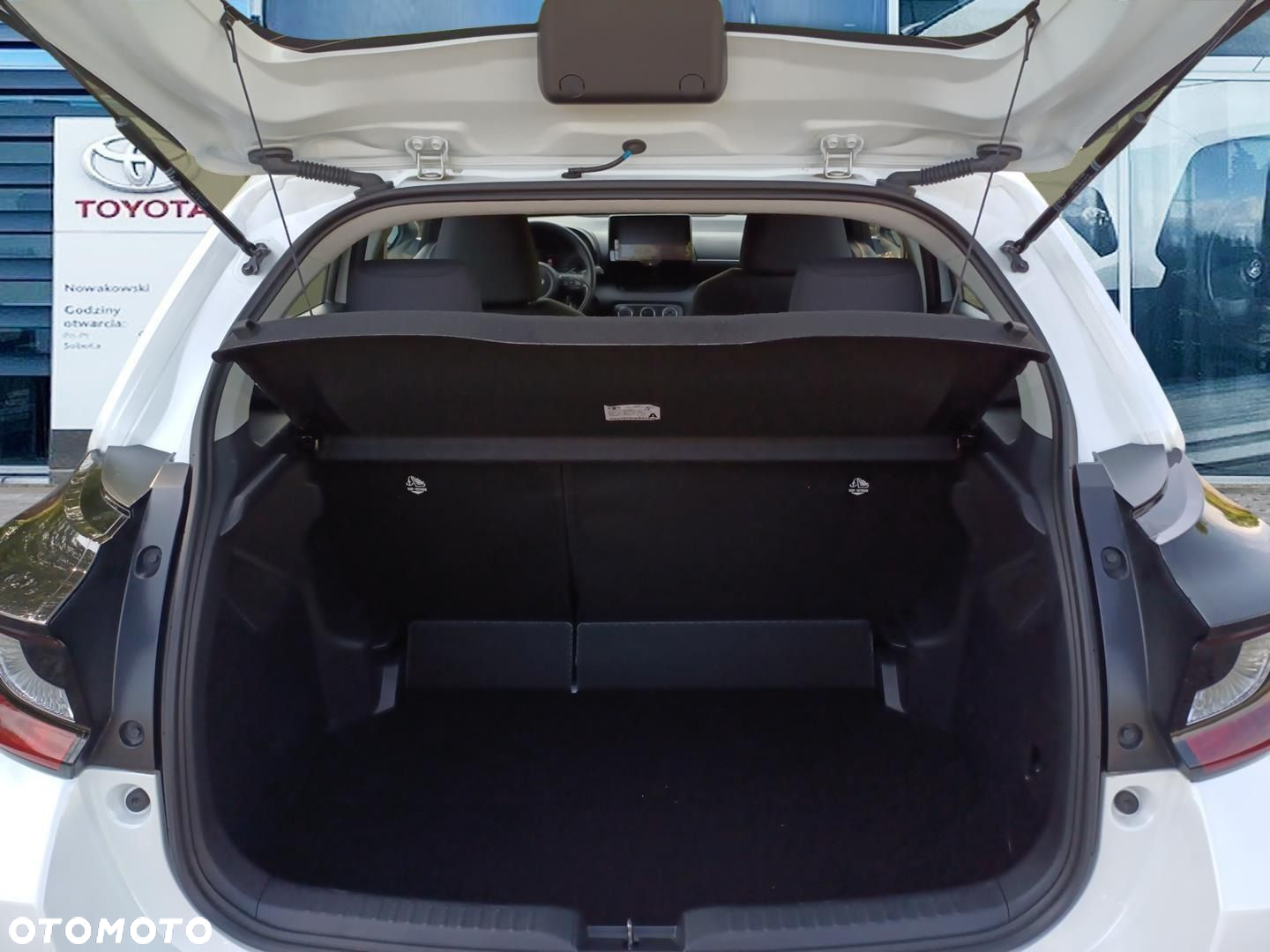 Toyota Yaris 1.5 Comfort CVT - 11