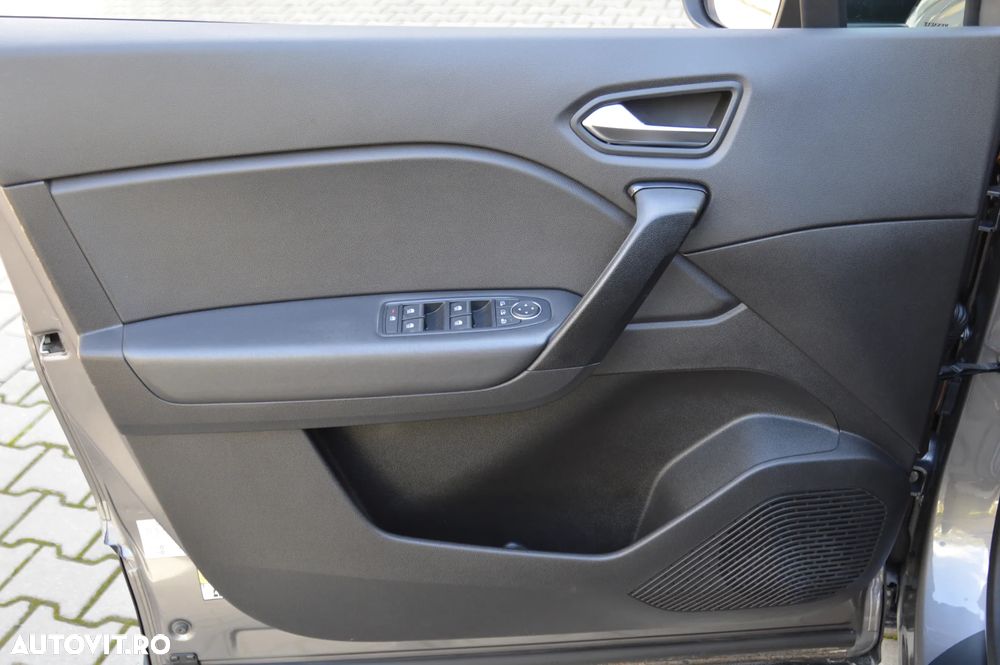 Renault Captur BLUE dCi 115 BUSINESS EDITION - 33