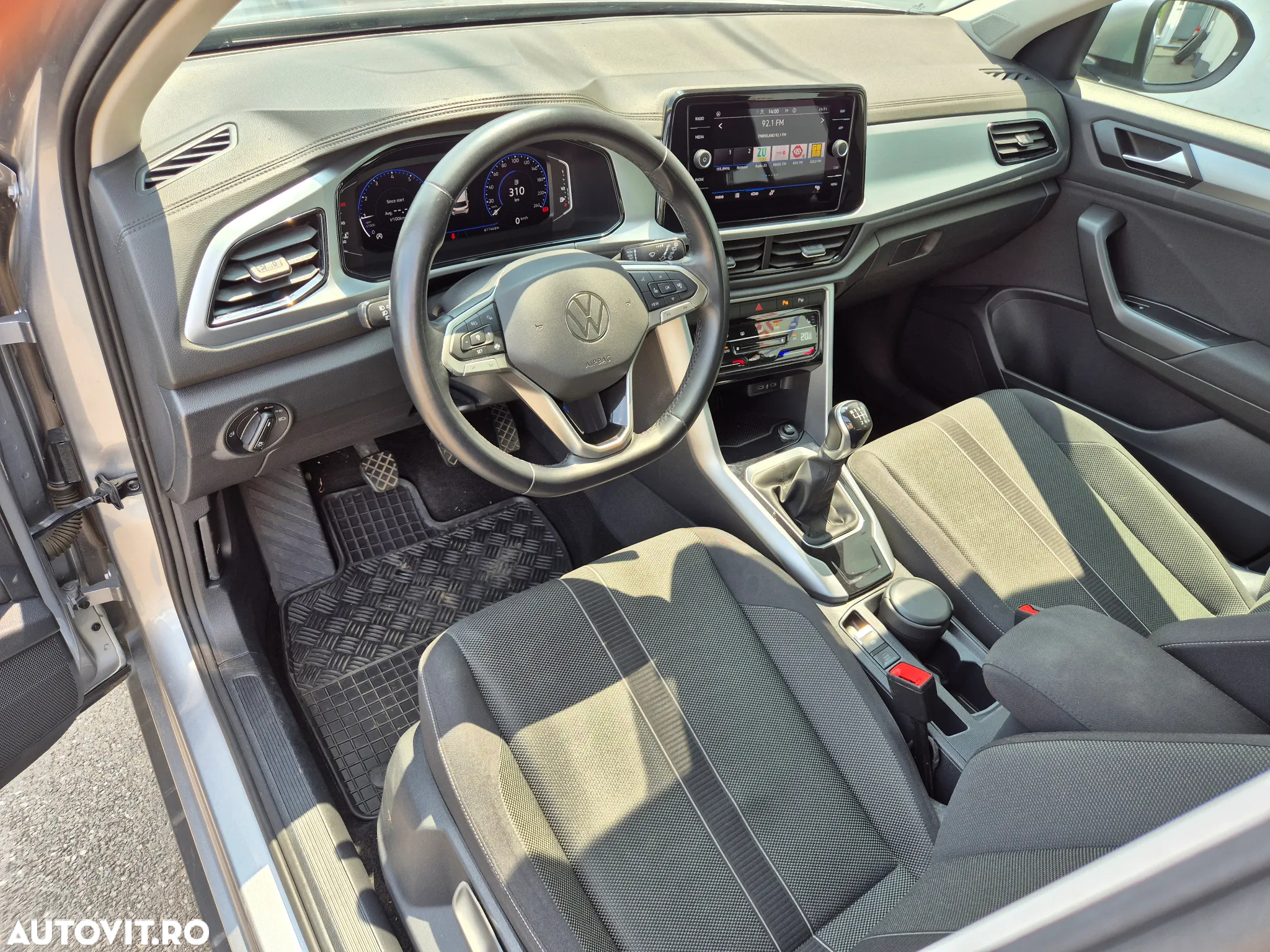 Volkswagen T-ROC 1.0 TSI Life - 9