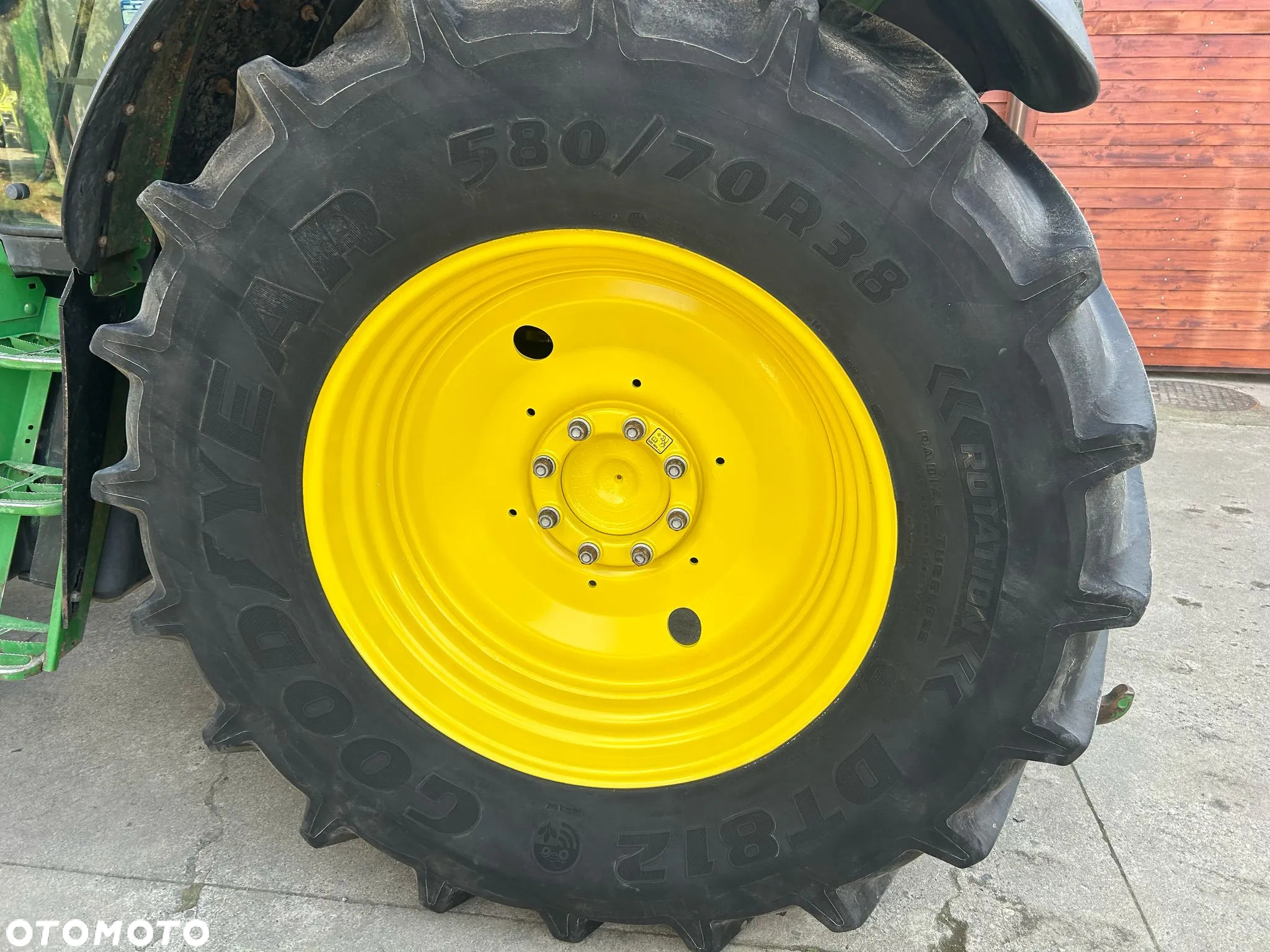 John Deere 6820 - 17
