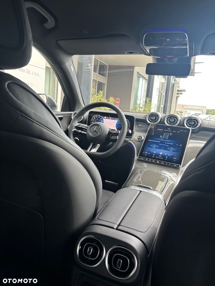 Mercedes-Benz GLC - 26