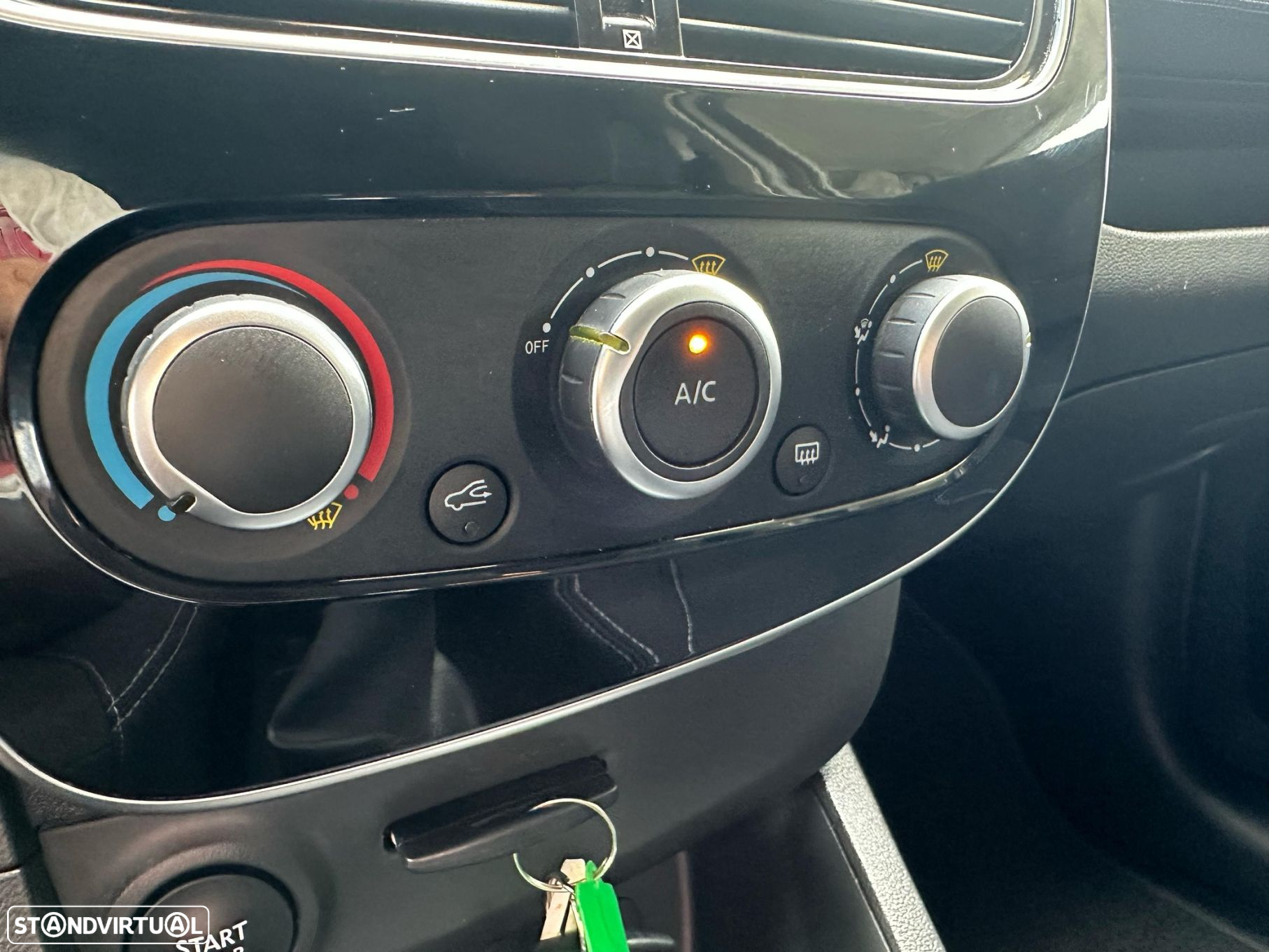 Renault Clio 0.9 TCe Limited - 24
