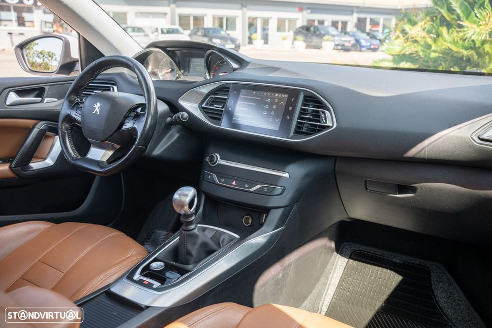 Peugeot 308 SW 1.6 BlueHDi Allure - 14