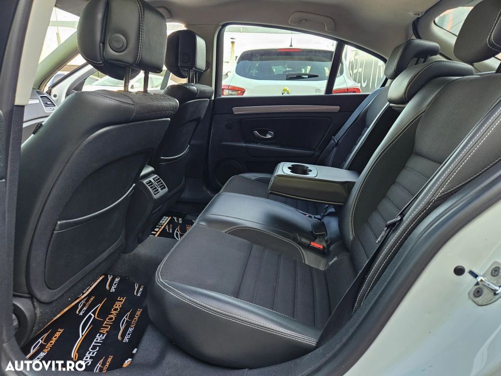 Renault Laguna dCi 110 FAP Dynamique - 11