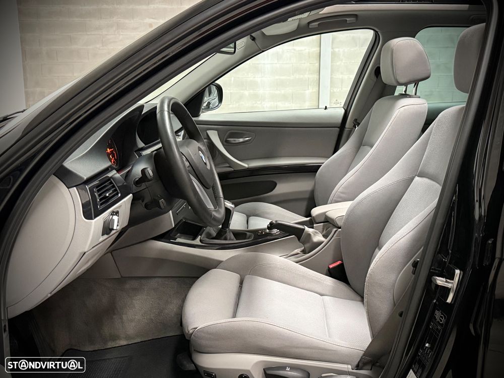 BMW 320 d Line Sport - 8