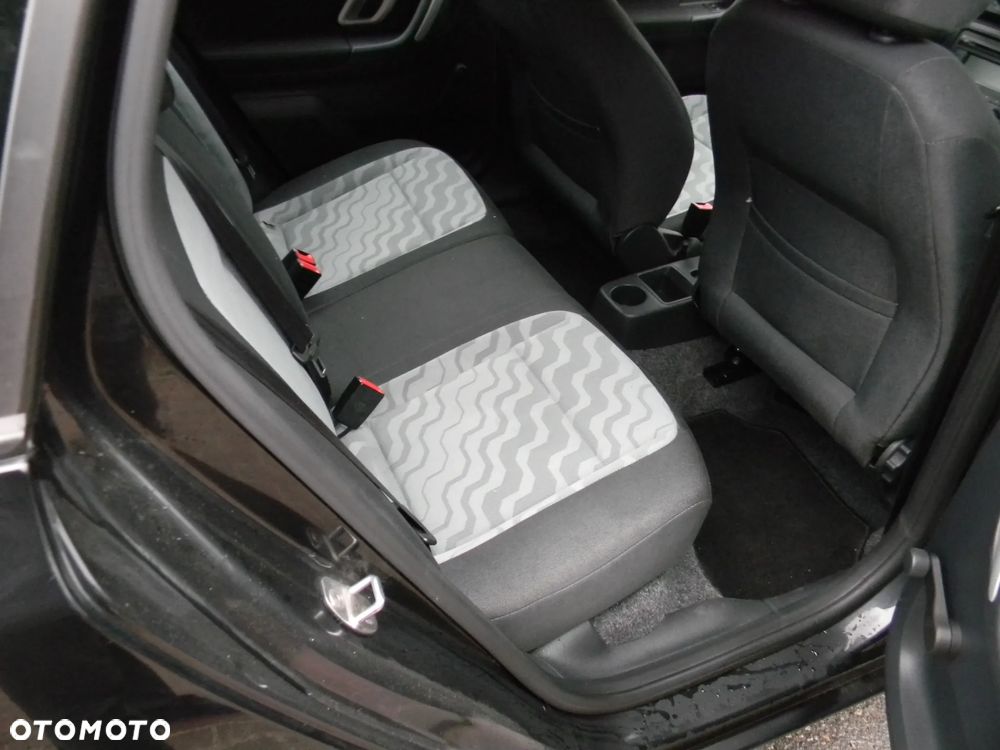 Skoda Fabia 1.2 HTP Elegance - 4