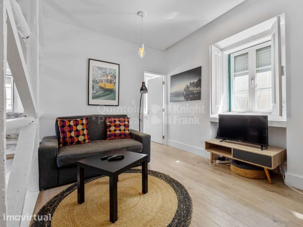 Apartamento T1 remodelado para venda em Lisboa - Grande imagem: 2/25