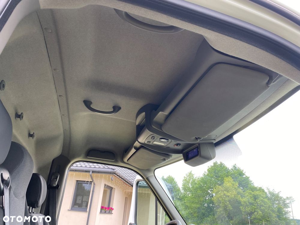 Renault Master - 25