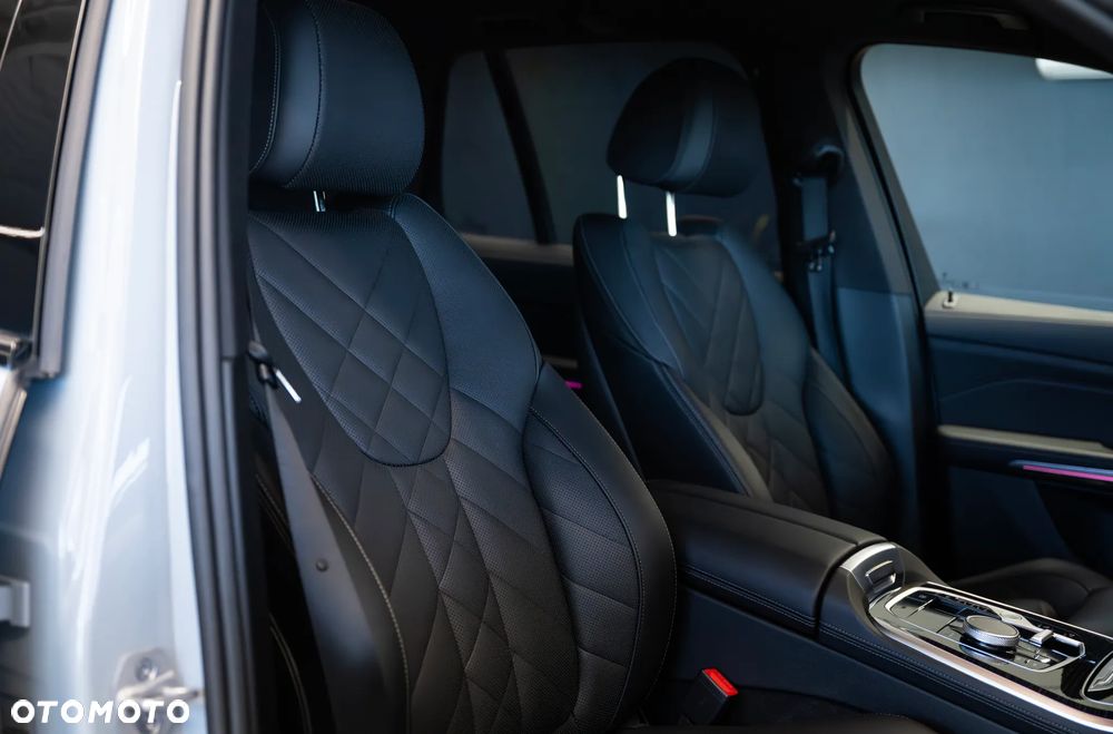 BMW X5 xDrive30d mHEV - 28