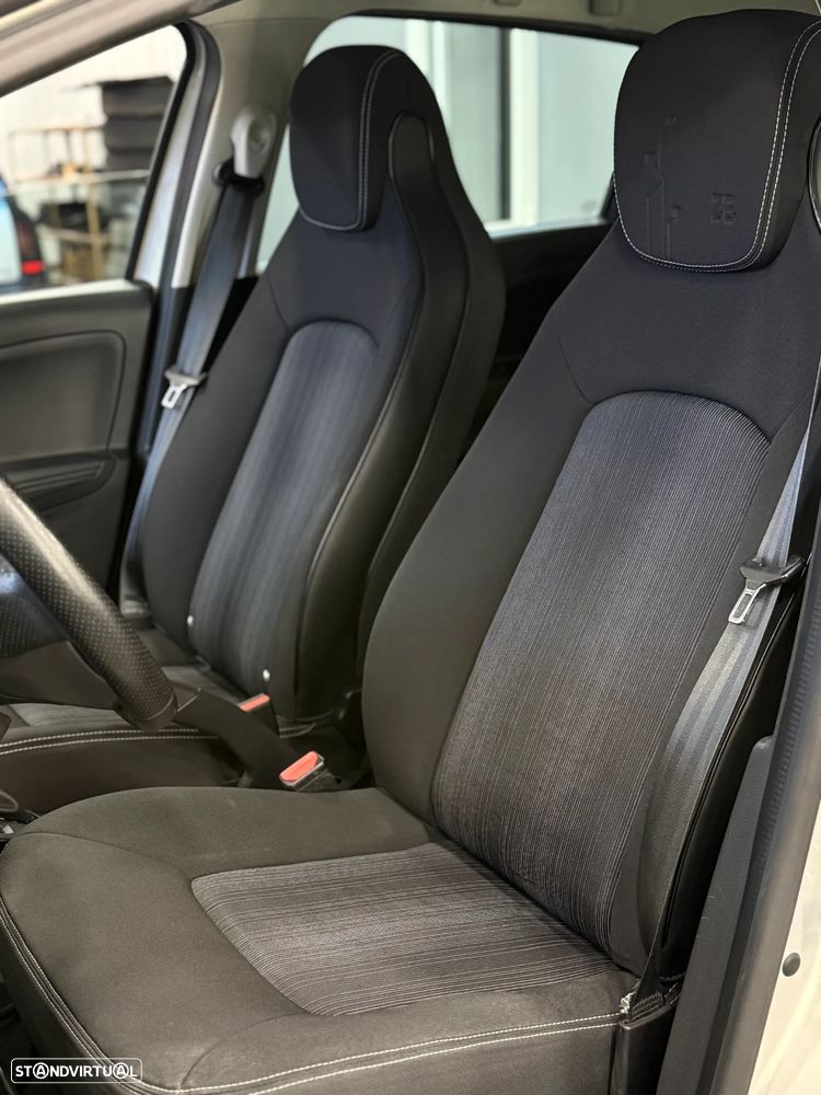 Renault Zoe - 11