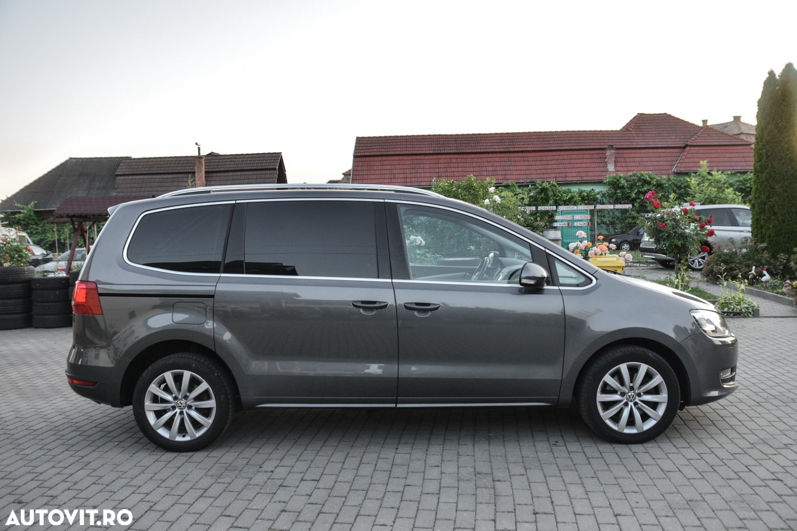 Volkswagen Sharan 2.0 TDI DSG BlueMotion Technology Highline - 22