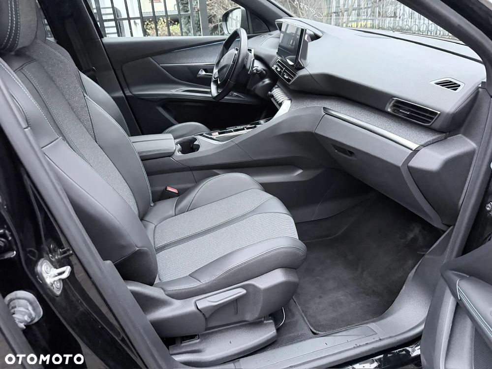 Peugeot 3008 1.5 BlueHDi Allure S&S EAT8 - 17