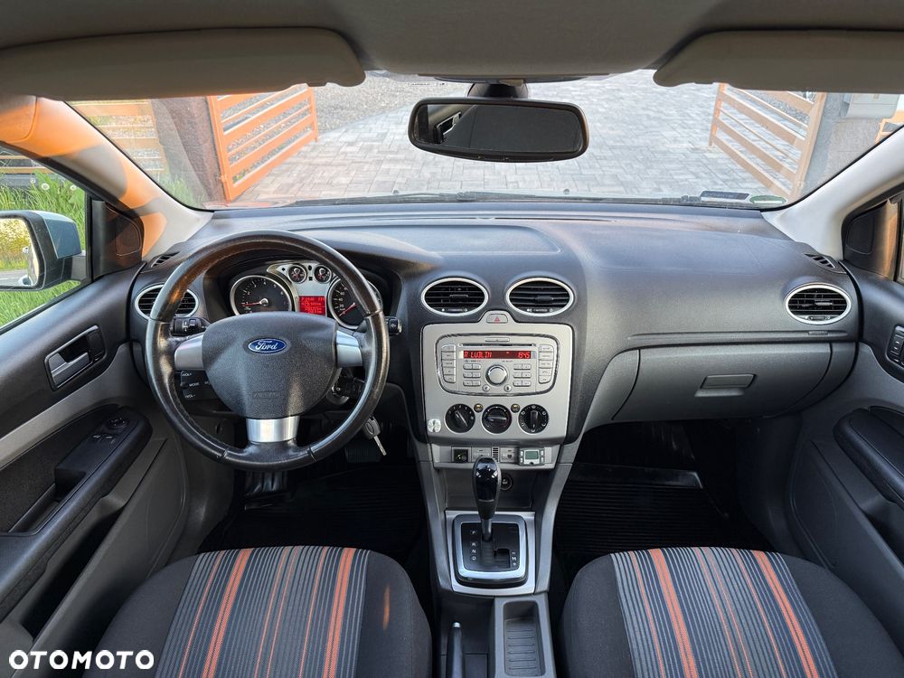 Ford Focus 1.6 16V Sport - 4