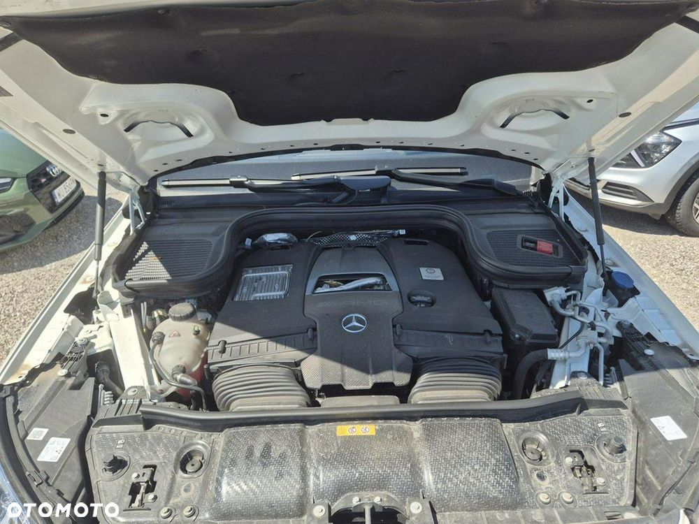 Mercedes-Benz GLS - 9