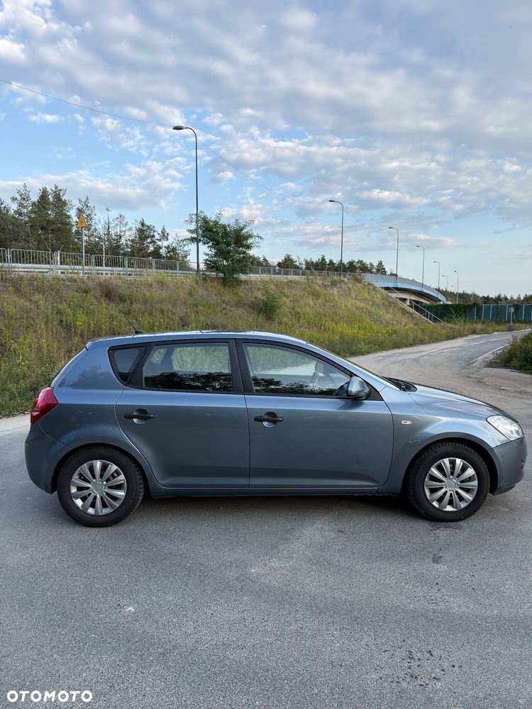 Kia Ceed 1.4 CVVT LX - 6