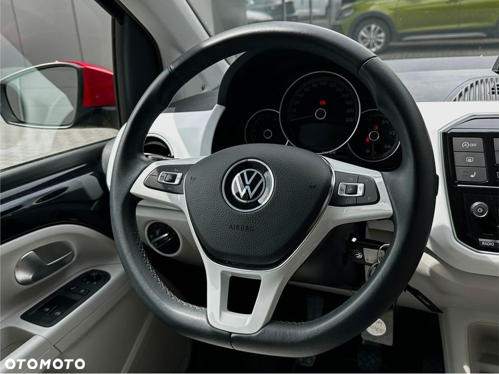 Volkswagen up! 1.0 Beats - 11