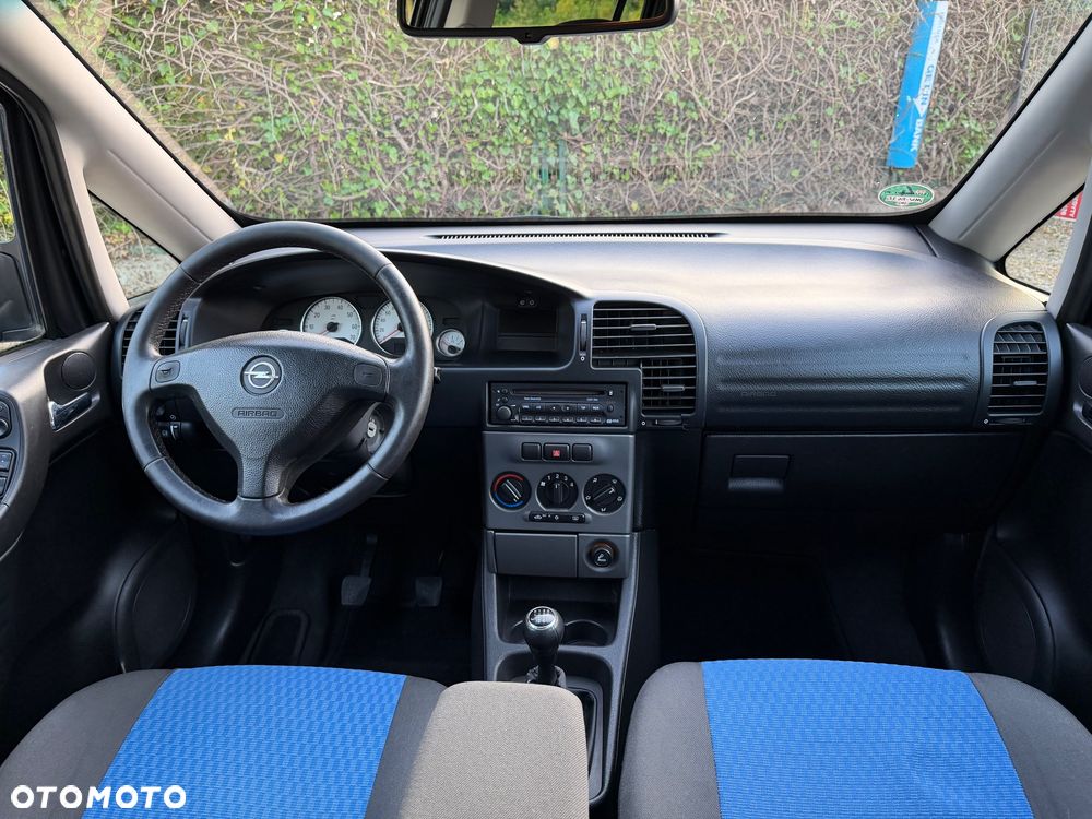 Opel Zafira 1.8 16V Comfort - 14