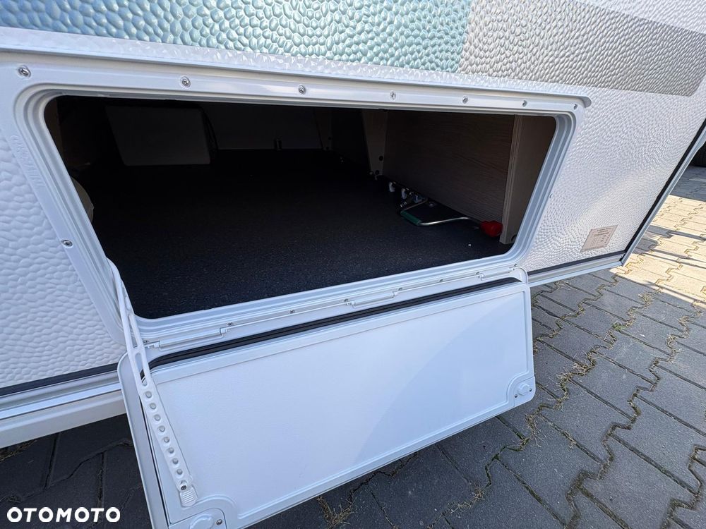Adria Aviva 400 PS - 8