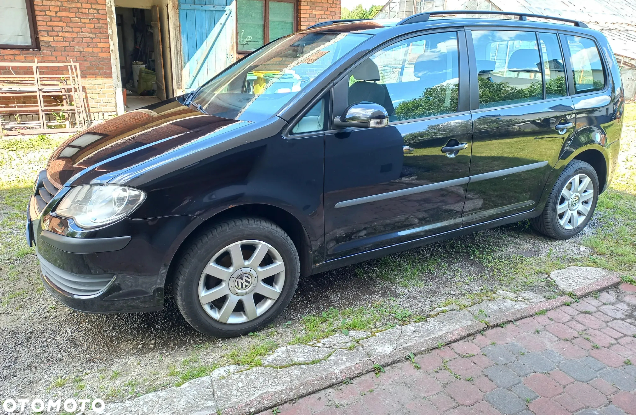 Volkswagen Touran 1.9 TDI Highline - 3