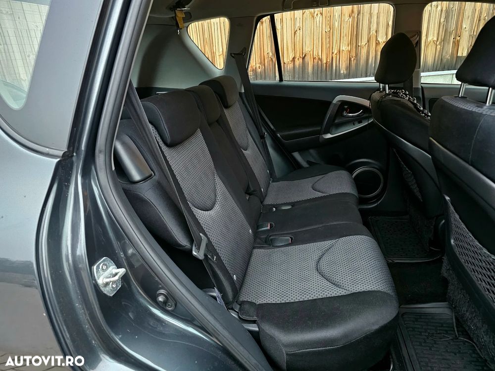 Toyota RAV4 2.0 4x4 - 15