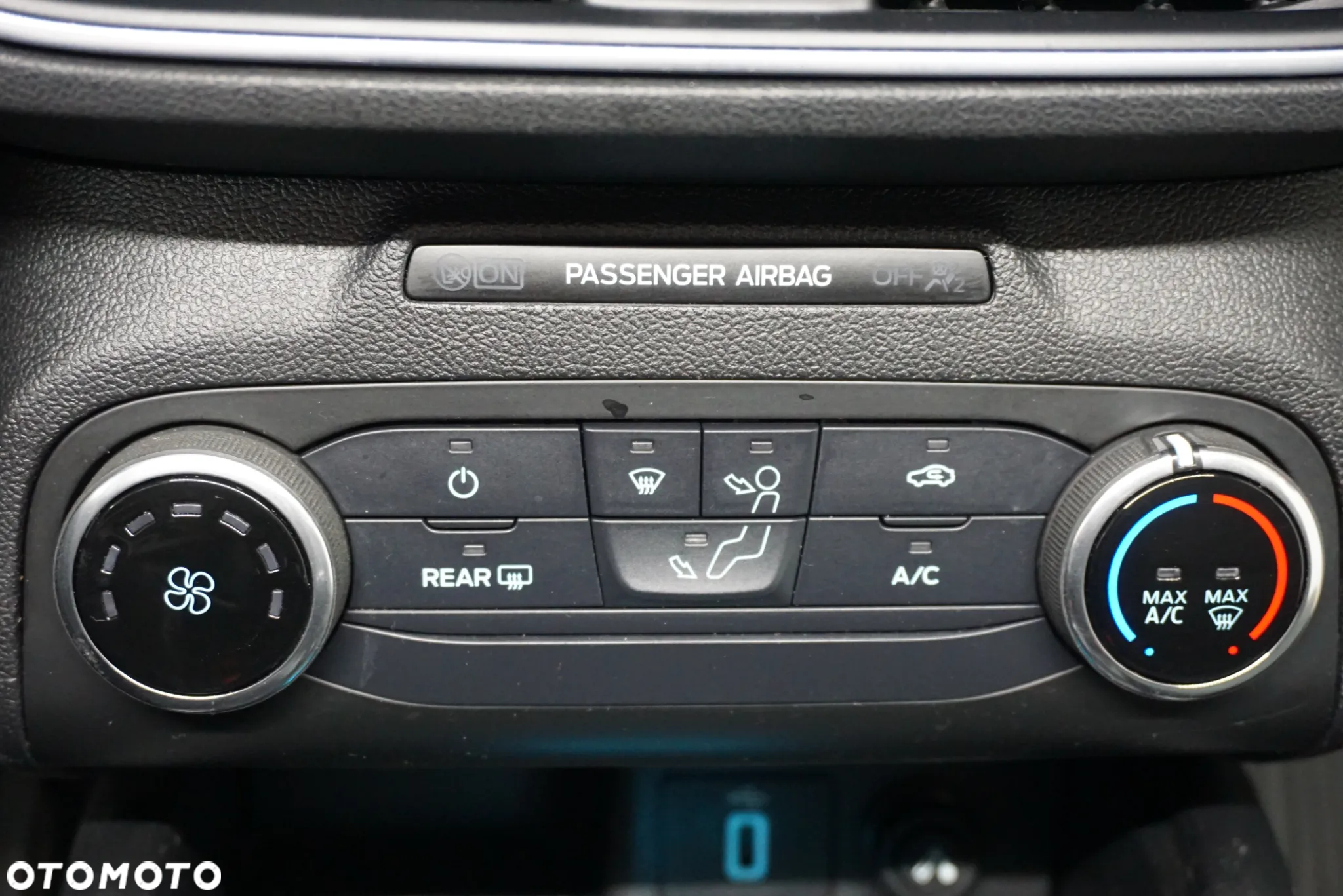 Ford Focus 1.5 EcoBlue Start-Stopp-System ACTIVE DESIGN - 32
