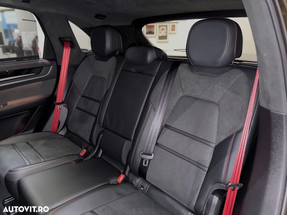 Porsche Cayenne - 27