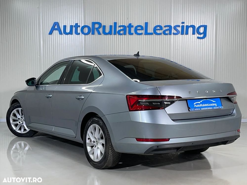 Skoda Superb 2.0 TDI DSG Ambition - 4