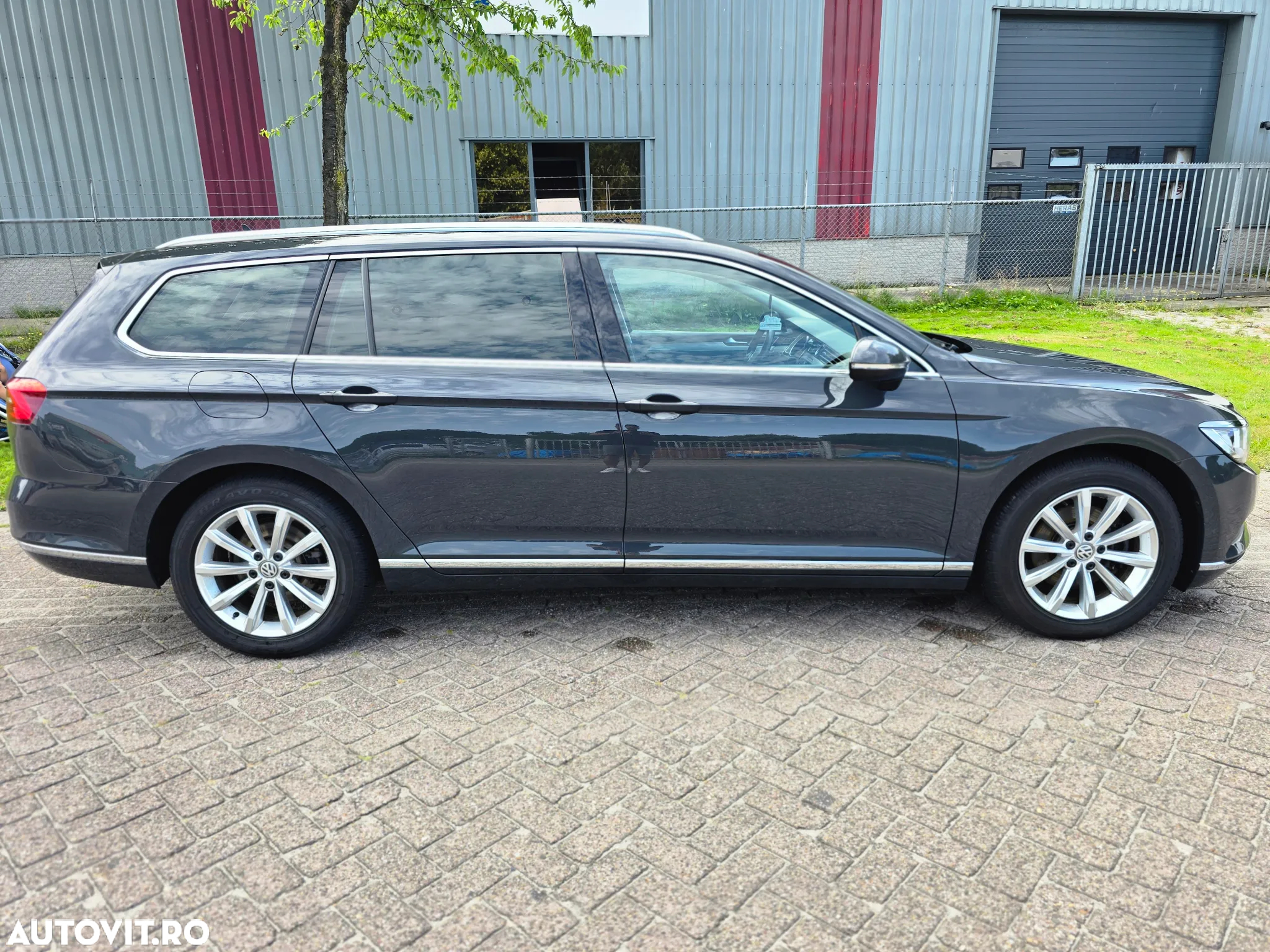 Volkswagen Passat Variant 2.0 TDI SCR DSG Highline - 8