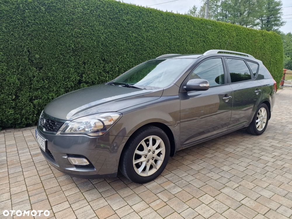 Kia Ceed 2.0 crdi Optimum + - 1
