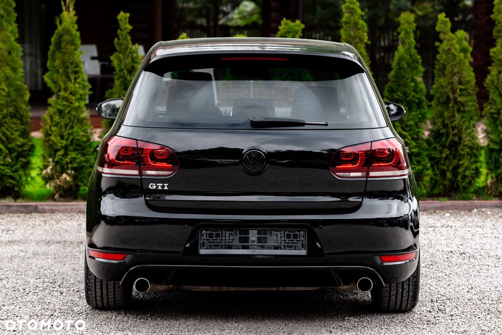 Volkswagen Golf 2.0 GTI adidas - 7
