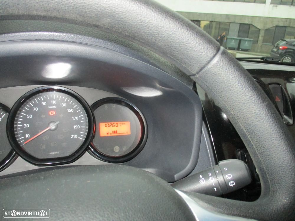 Dacia Sandero 1.0 SCe Comfort - 12