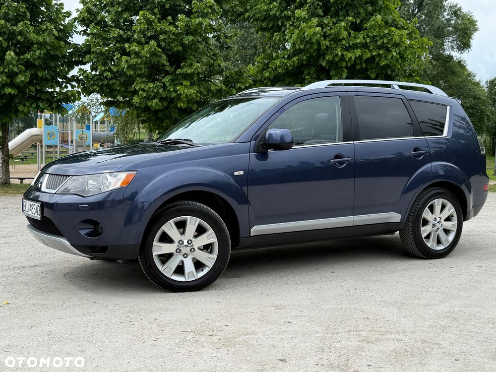 Mitsubishi Outlander 2.4 4WD CVT Intense - 3